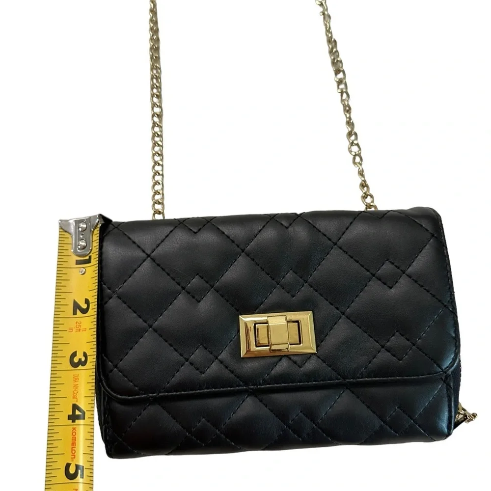 Mossimo Black Quilted Faux Leather Crossbody Bag size 4.5” x 7”